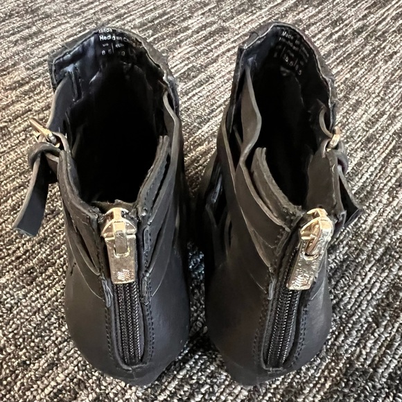 Call it Spring Bootie - Picture 4 of 7